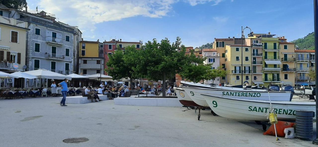 L'Angolo D'Amare Lerici Exterior photo